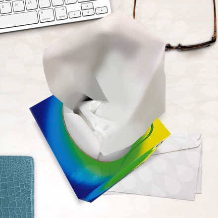 8825 Салфетки косметические для лица Kleenex® balsam в кубе 3 слоя (12 кор х 56 л)