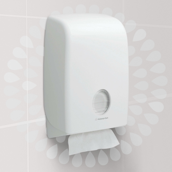 Бумажные полотенца в пачках 4633 Kleenex Ultra Multi-Fold двухслойные от Kimberly-Clark Professional (18 пач х 150 л)