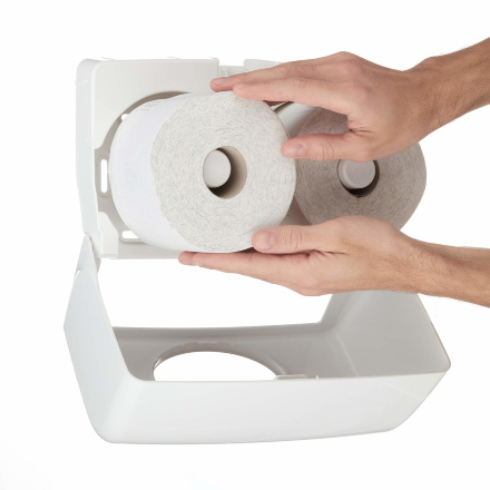 Туалетная бумага в стандартных рулонах 8441 Kleenex двухслойная от Kimberly-Clark Professional (36 рул х 72 м)