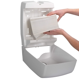 6710 Бумажные полотенца в пачках Kleenex® Ultra белые 3 слоя (15 пач х 96 л)