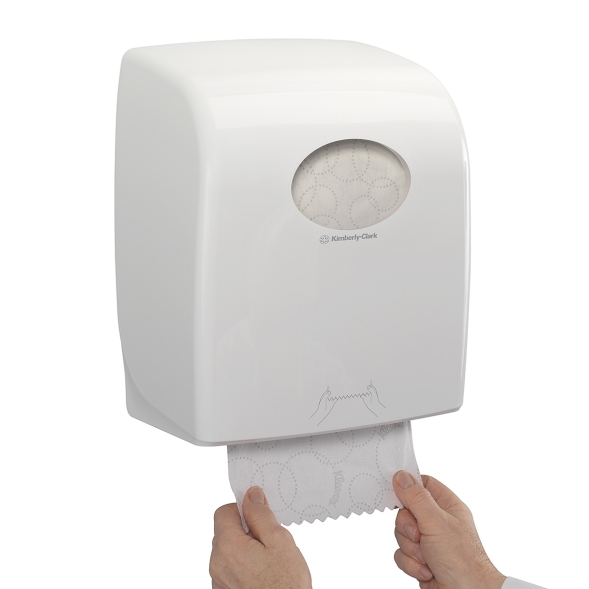 6780 Бумажные полотенца в рулонах Kleenex® Ultra белые 2 слоя (6 рул х 150 м)