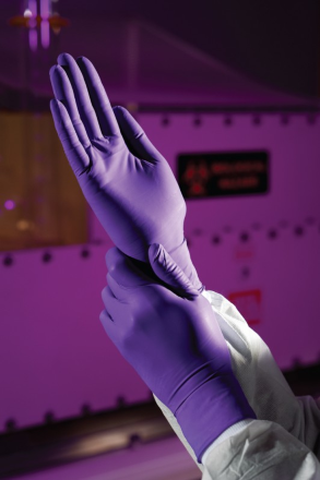Нитриловые перчатки Kimtech Purple Nitrile 24см фиолетовые (900-1000 штук)