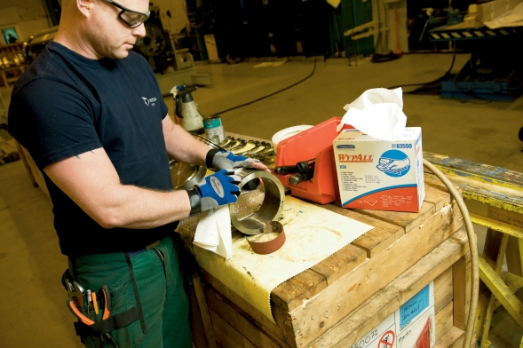 8355 Протирочный материал в коробке WypAll® X50 белый (10 коробок по 176 листов)